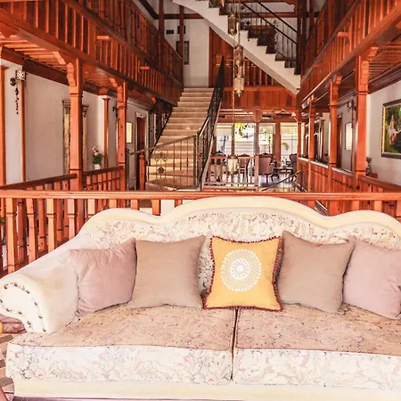 Gumus Akyaka (Mugla)